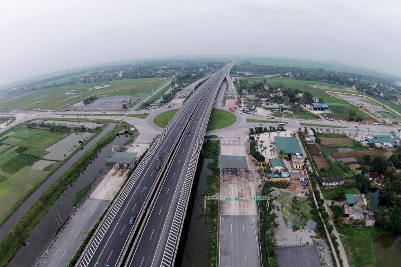 Hình ảnh minh họa tuyến đường cao tốc TP.HCM Long Thành Dầu Giây đi Đồng Nai, thể hiện sự hiện đại và thông thoáng của đường cao tốc
